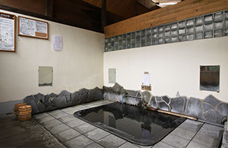 麻釜の湯